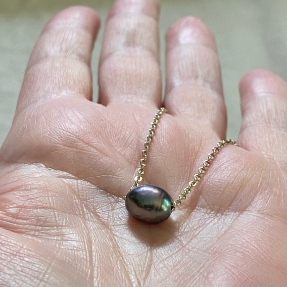 Freshwater Pearl Necklace - Picture 7 of 7